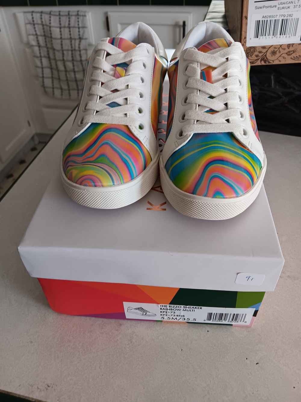 Katy Perry Womens Rizo Sneaker Size 5.5.